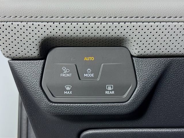 New 2026 Volkswagen Atlas Peak Edition image 10