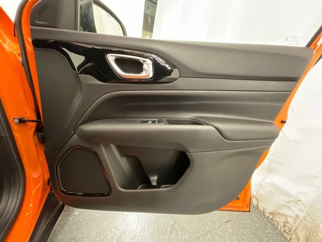 New 2026 Jeep Compass Latitude AWD/4WD image 22