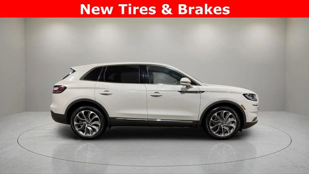 Certified 2023 Lincoln Nautilus Reserve w/ Equipment Group 201A image 2