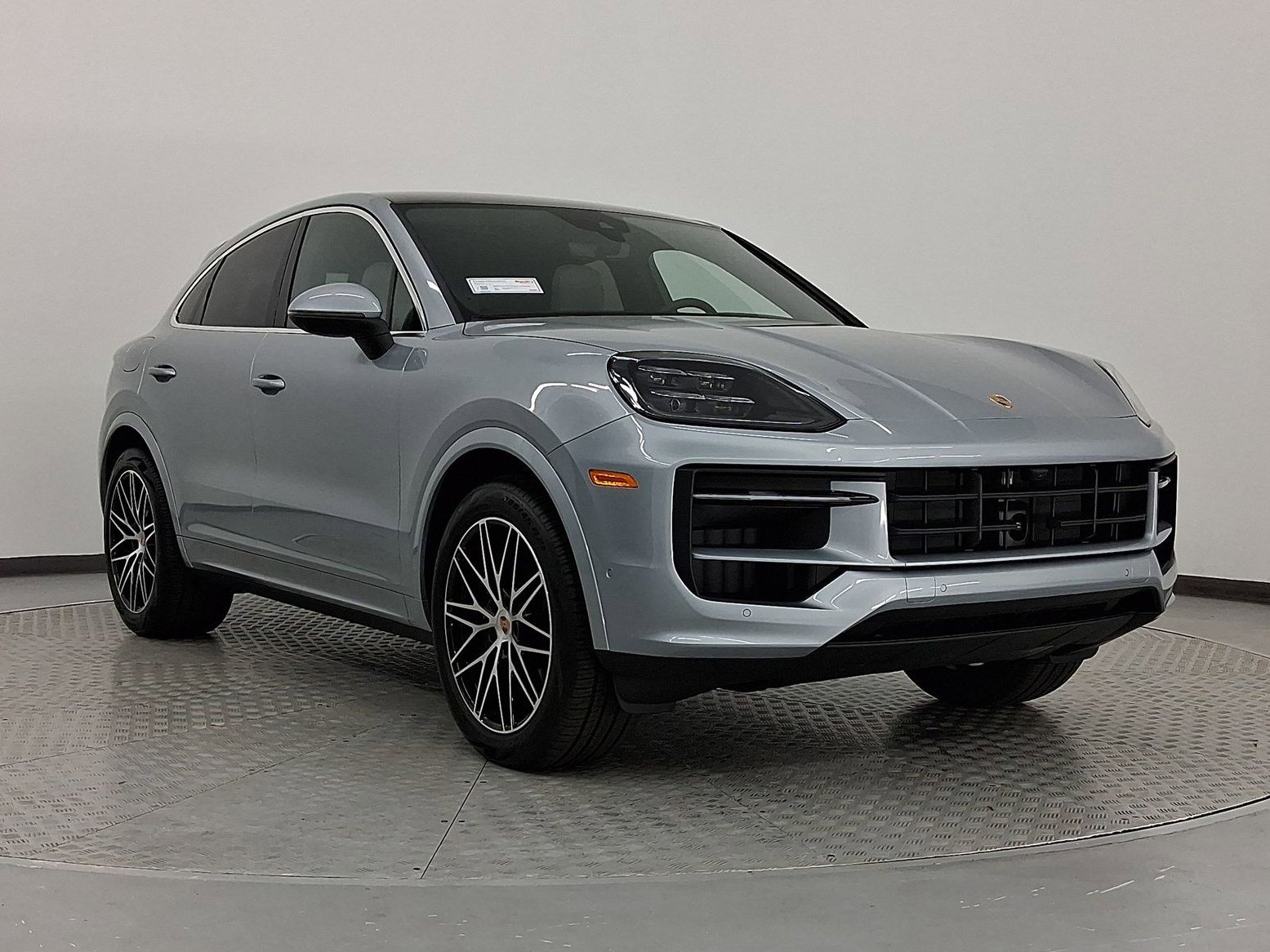Used 2026 Porsche Cayenne Coupe image 7