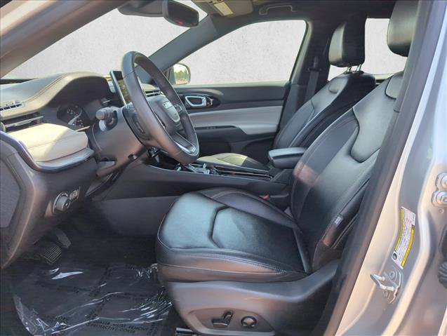 Used 2024 Jeep Compass Limited AWD/4WD image 14