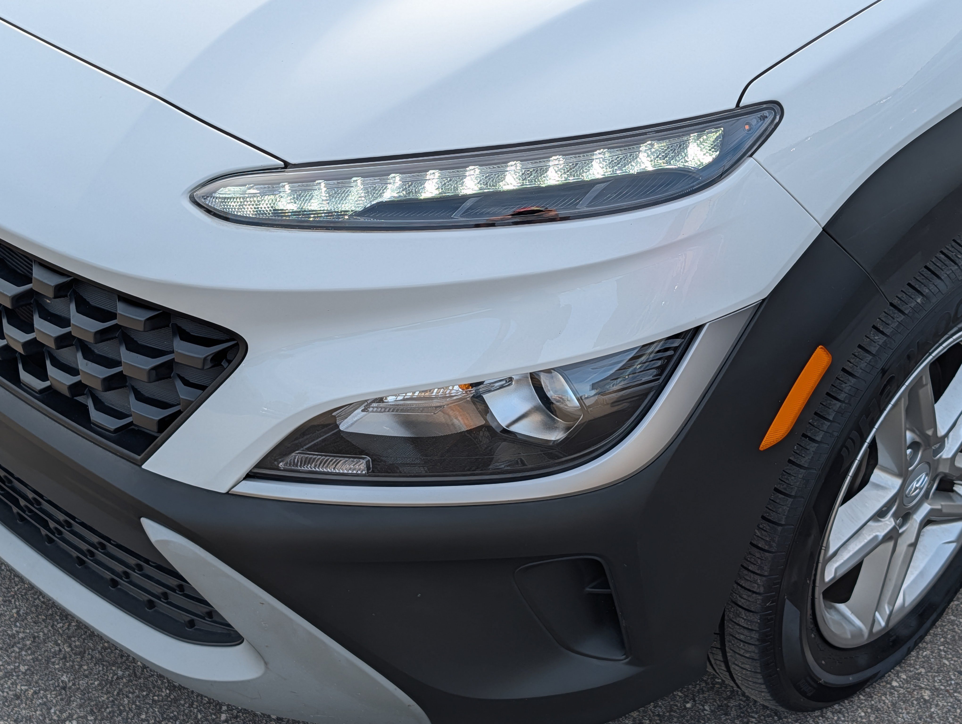 Certified 2023 Hyundai Kona SE AWD/4WD image 16