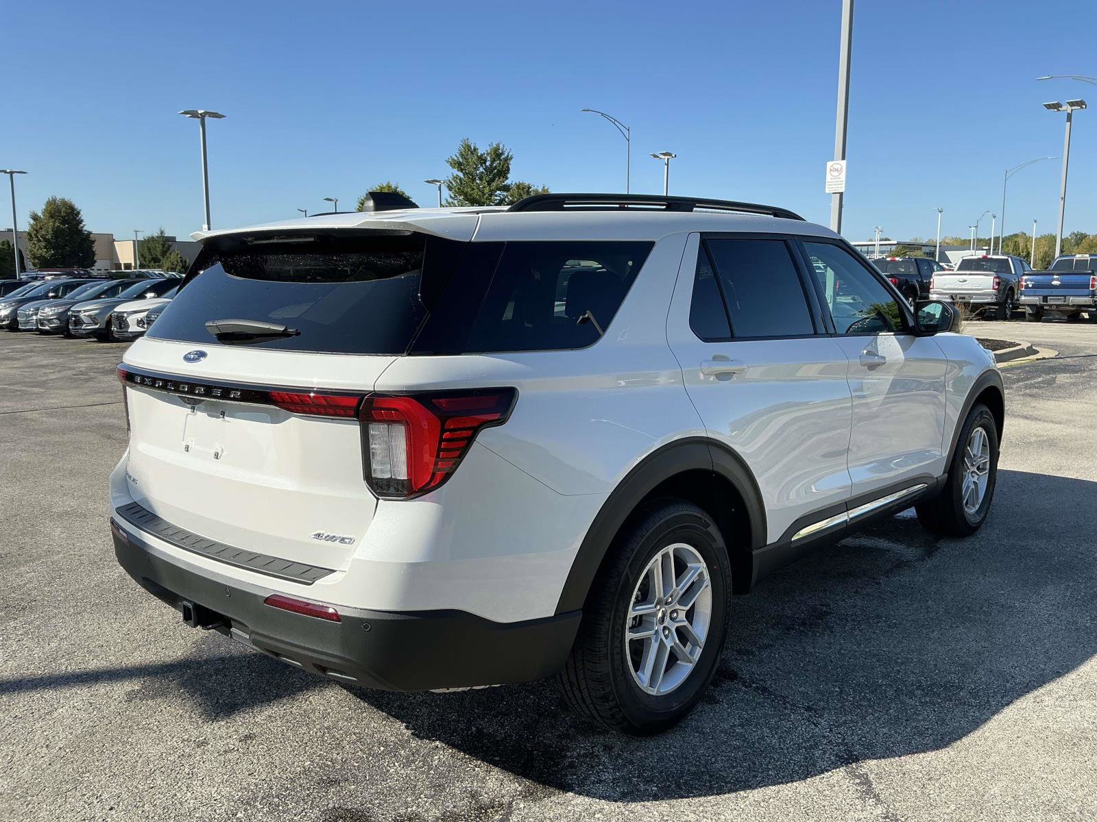 New 2025 Ford Explorer Active image 6