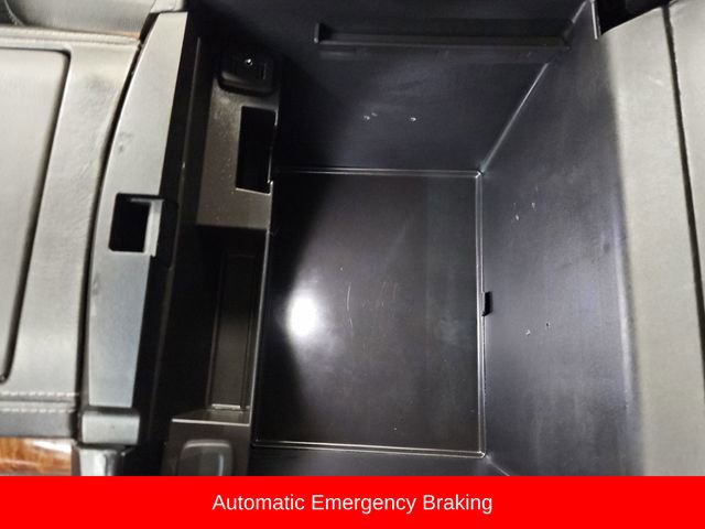 Used 2020 Chevrolet Suburban Premier image 30