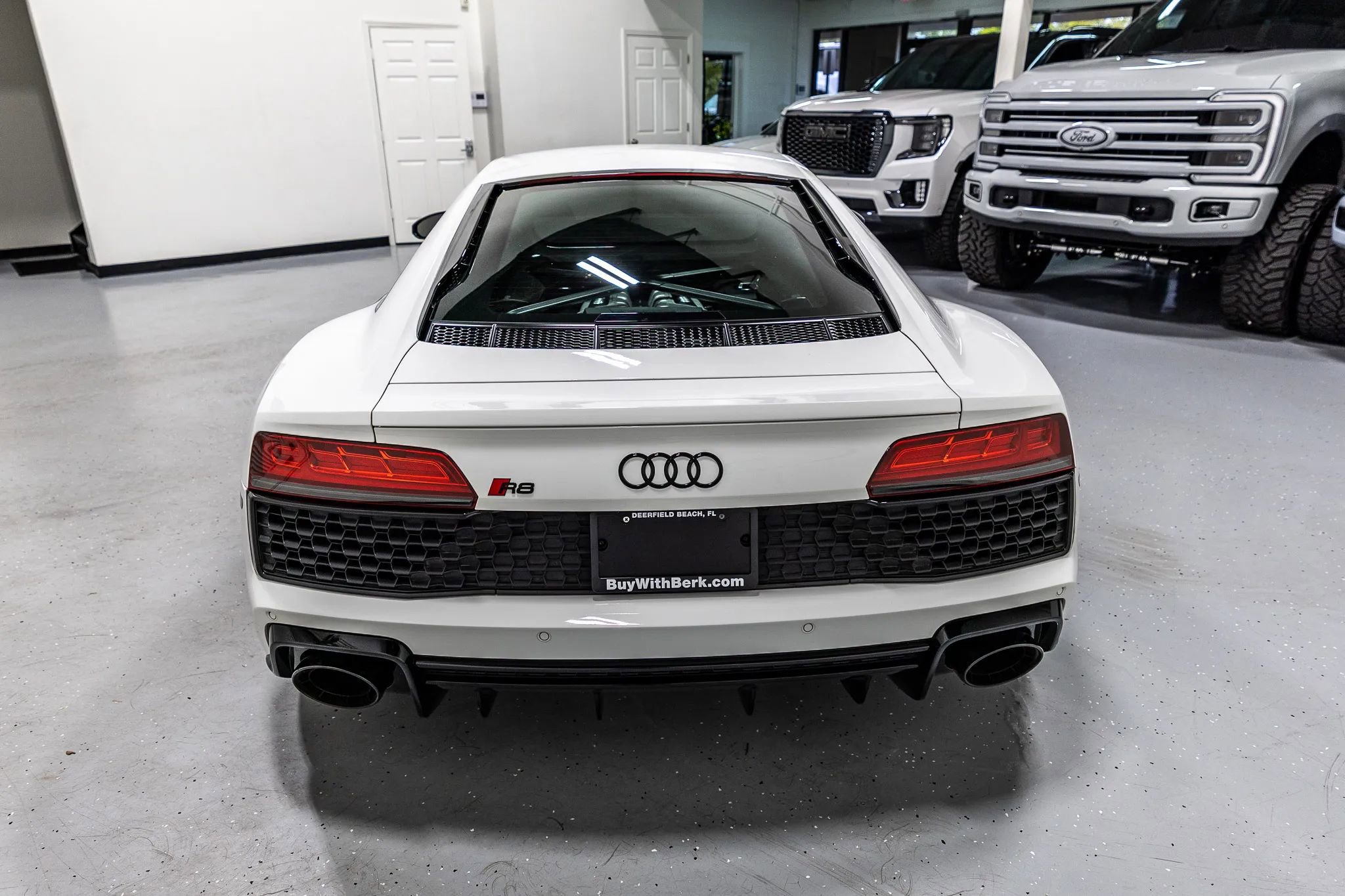 Used 2023 Audi R8 V10 performance RWD image 38