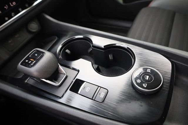 Certified 2025 Nissan Rogue SV AWD/4WD image 15