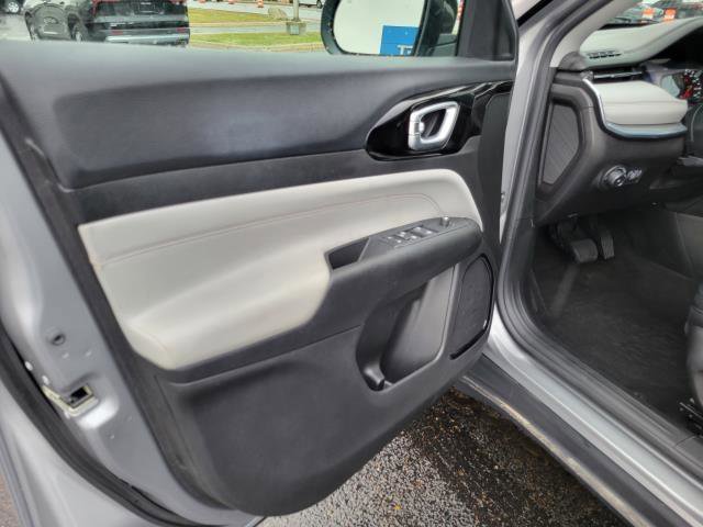 Used 2022 Jeep Compass Limited image 6