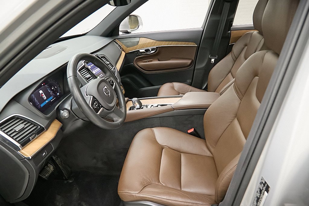 Certified 2023 Volvo XC90 B6 Plus w/ Protection Package Premier image 14