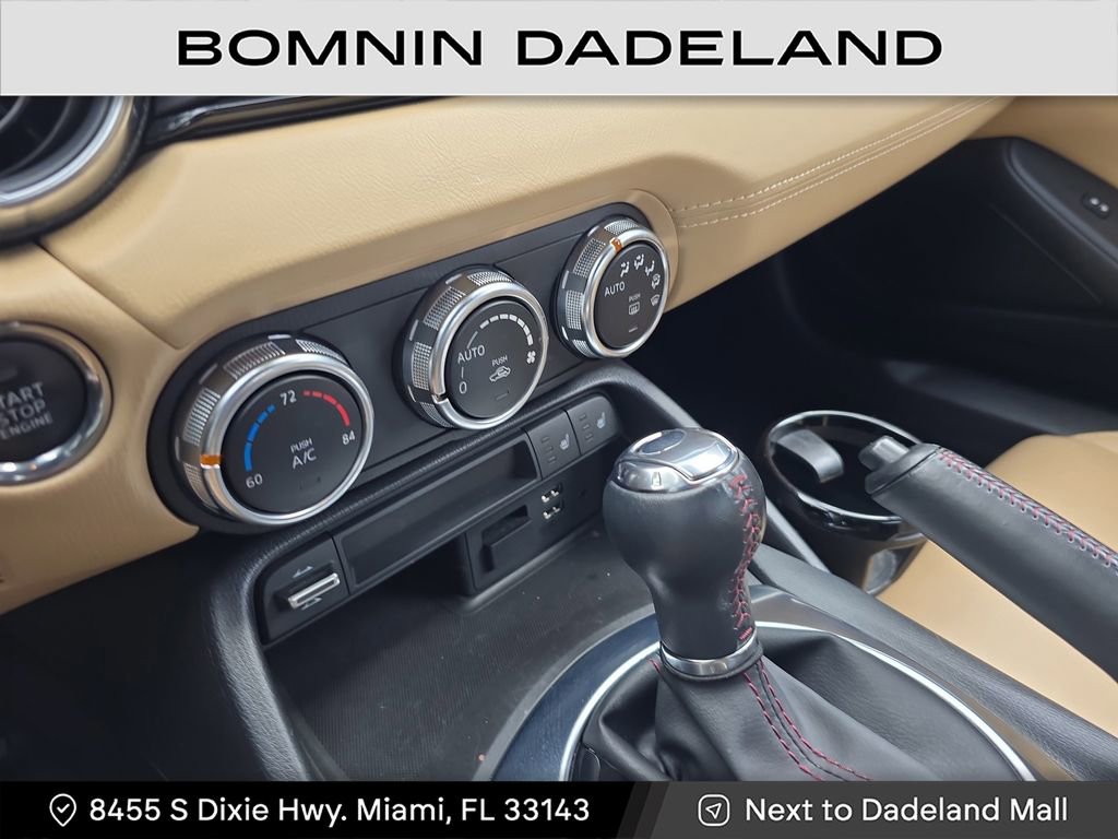 Used 2017 MAZDA MX-5 Miata RF Grand Touring image 21