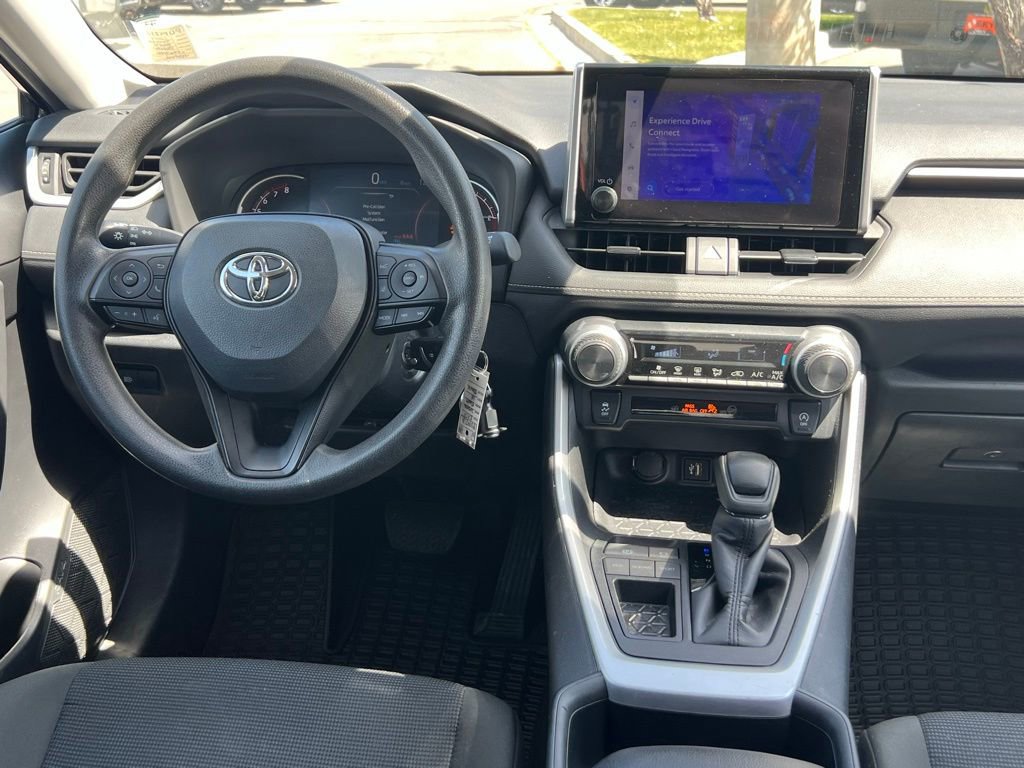 Used 2024 Toyota RAV4 LE FWD image 22