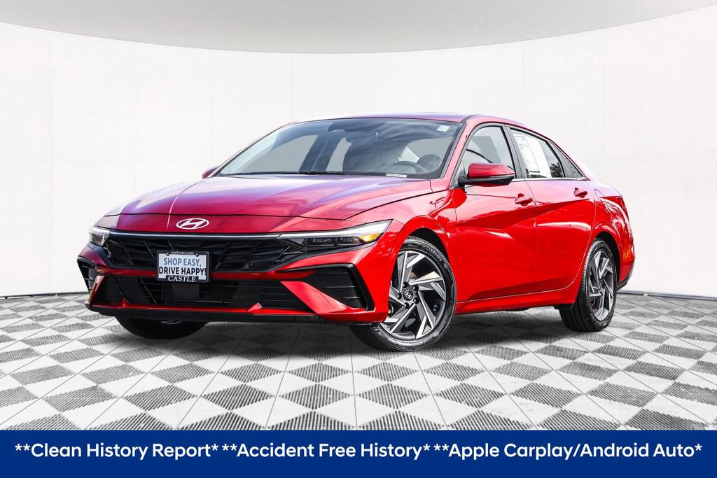 Certified 2025 Hyundai Elantra Limited FWD image 2