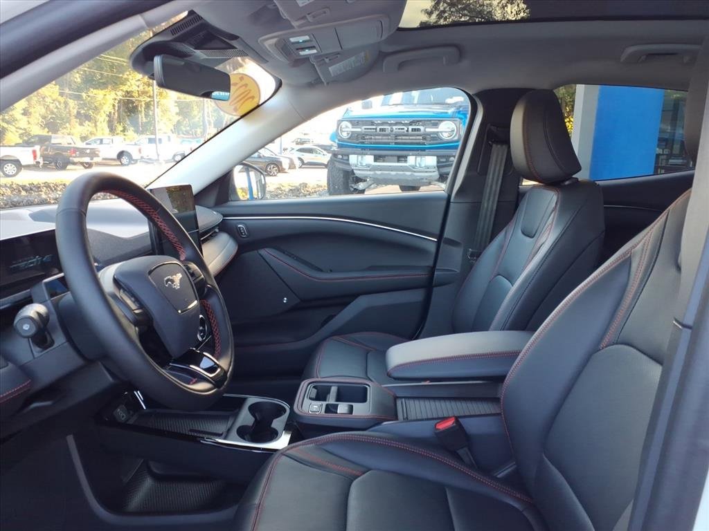 New 2025 Ford Mustang Mach-E Premium image 6