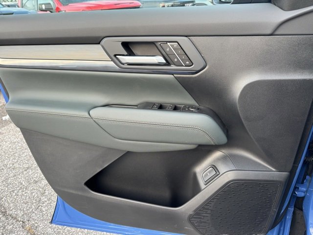 New 2026 GMC Terrain AT4 w/ Convenience Package III image 23