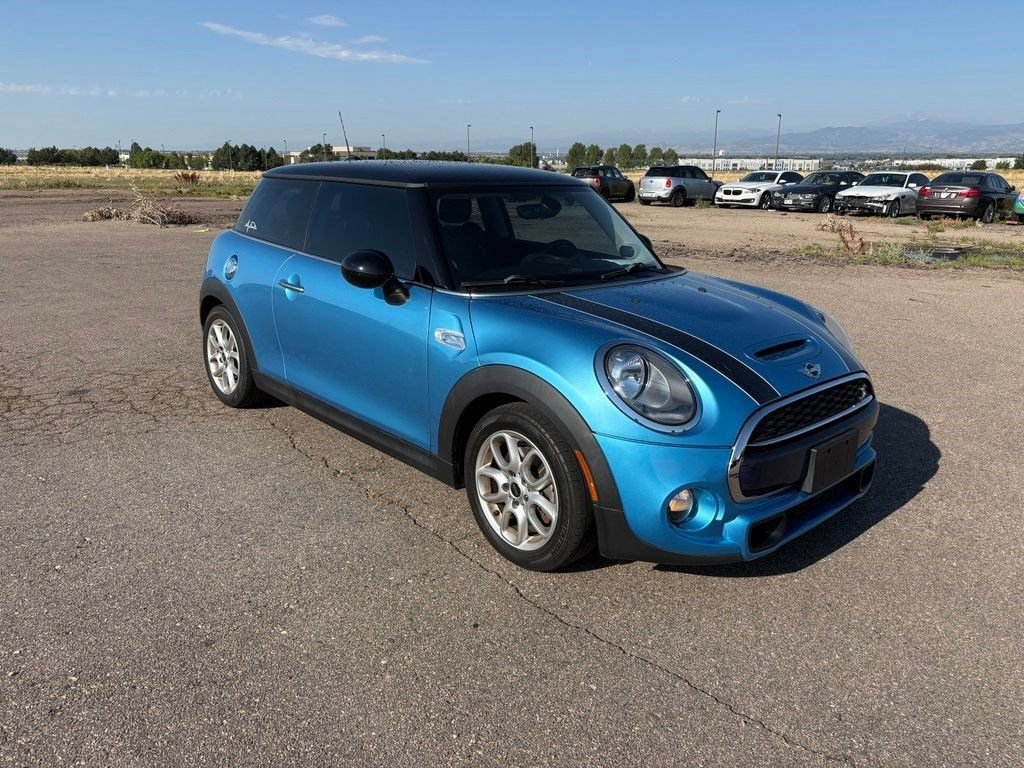 Used 2017 MINI Cooper S FWD image 3