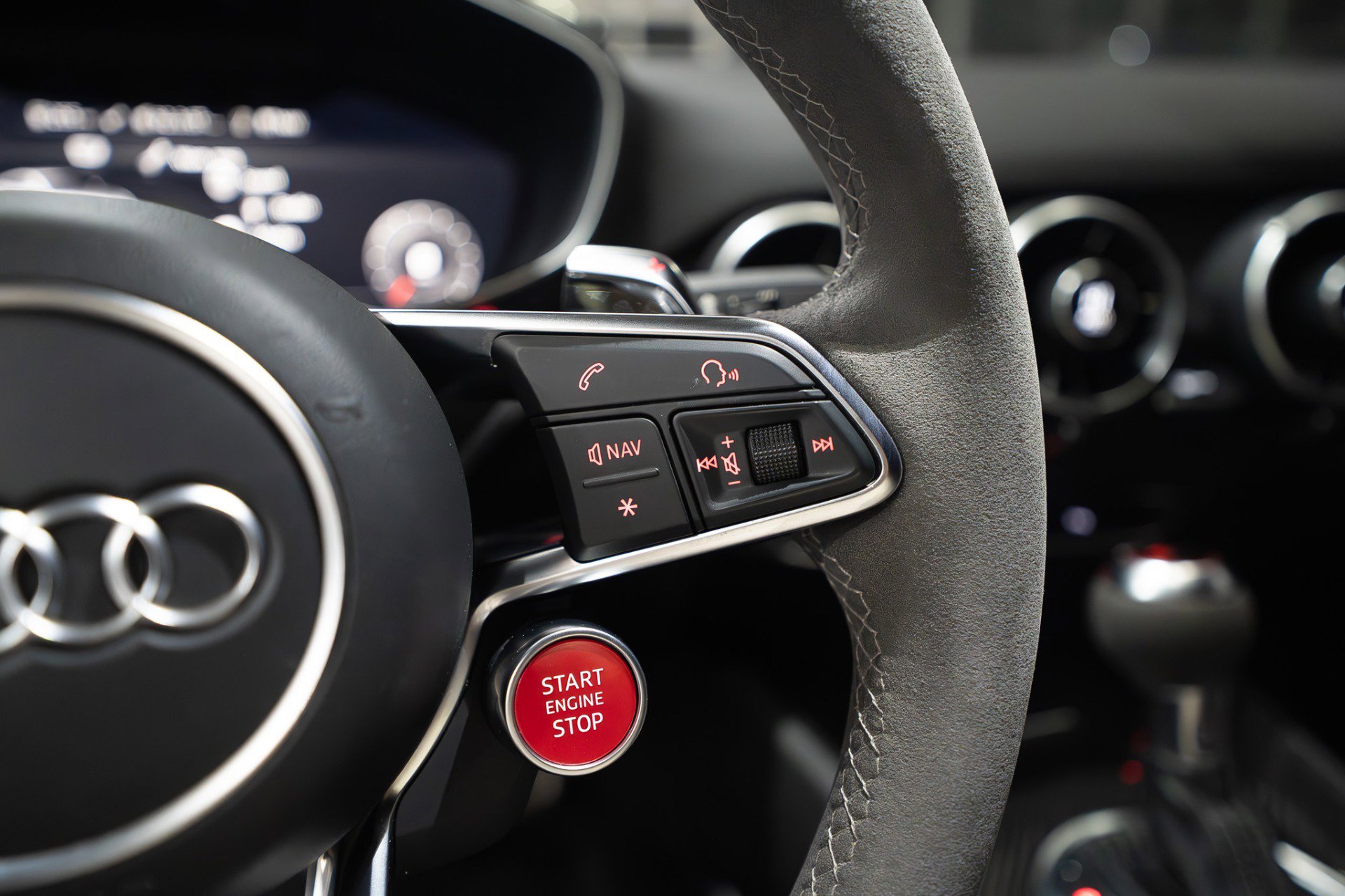 Used 2018 Audi TT RS w/ Technology Package image 18