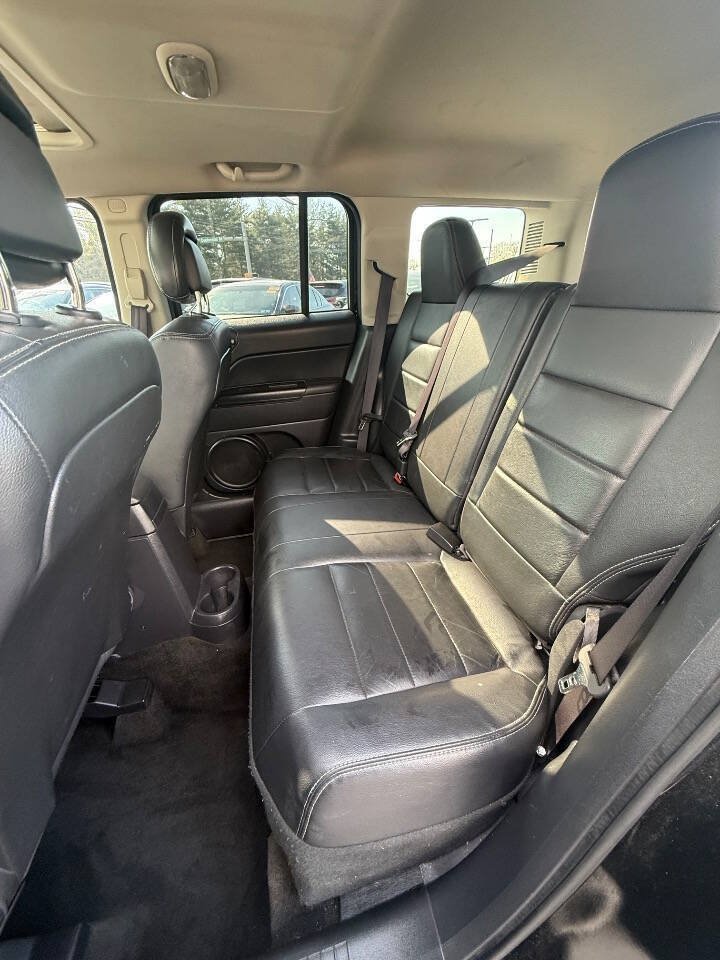 Used 2016 Jeep Patriot High Altitude FWD image 18