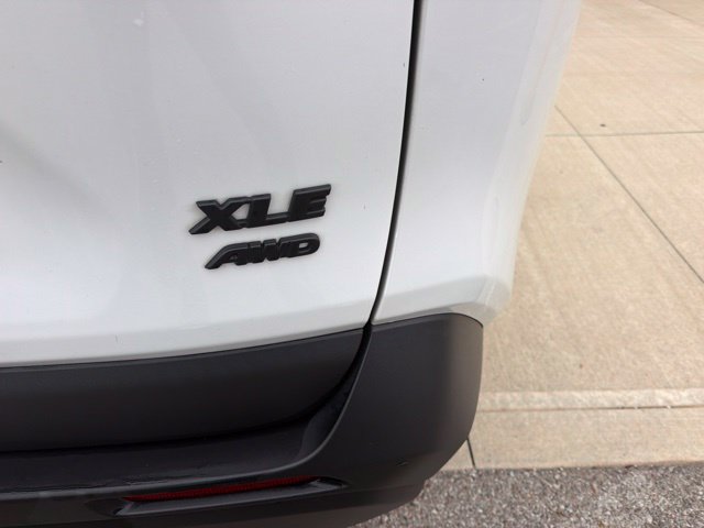 Used 2024 Toyota RAV4 XLE Premium w/ Weather Package AWD/4WD image 5