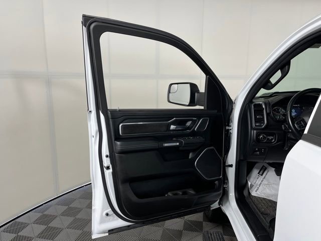 Used 2023 RAM 1500 Laramie AWD/4WD image 15