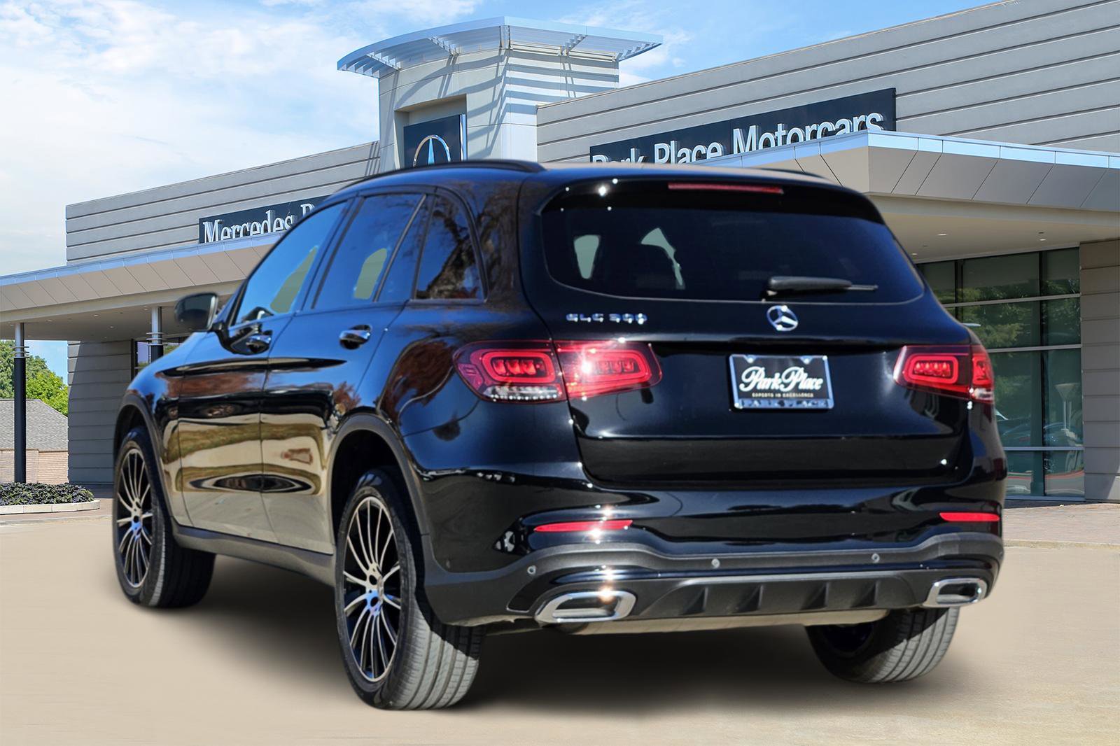 Certified 2022 Mercedes-Benz GLC 300 image 4