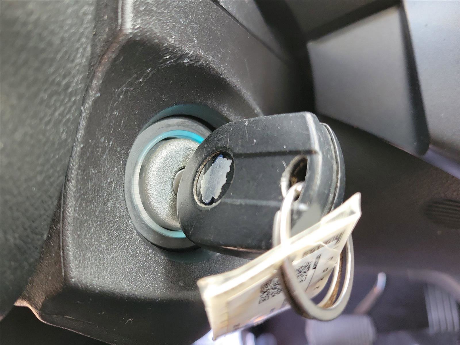 Used 2019 Ford Escape S image 29