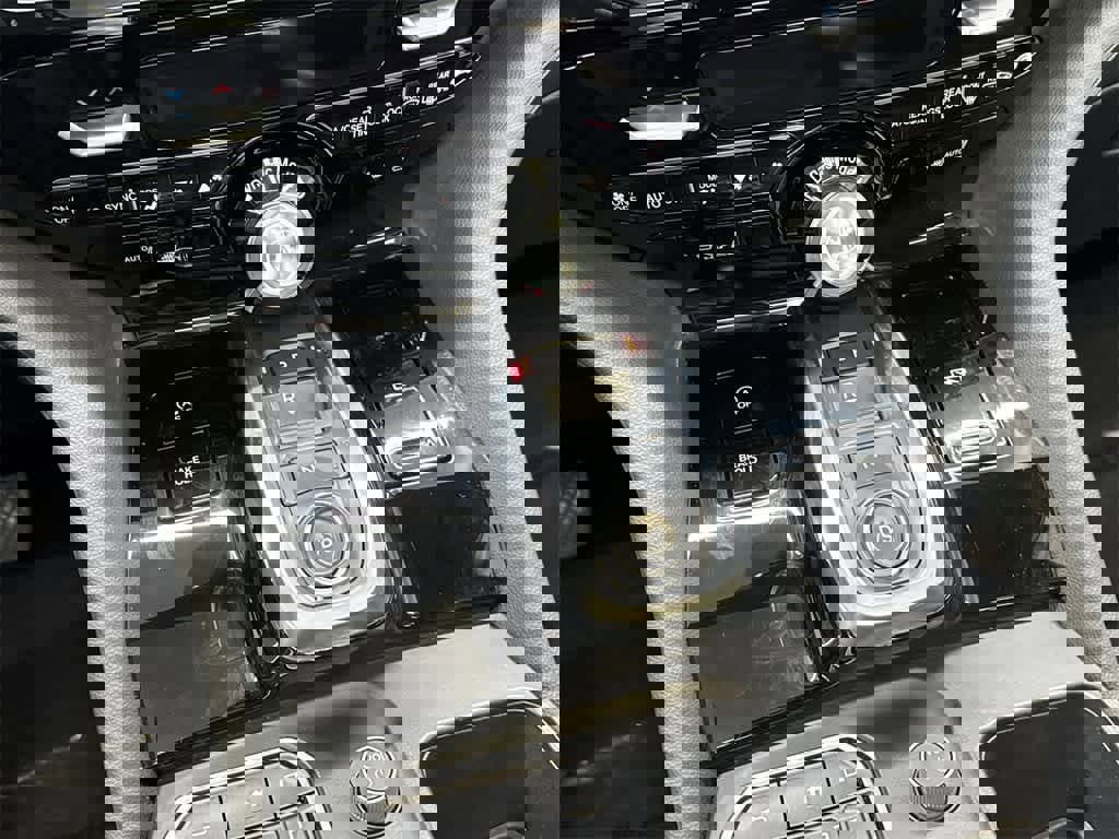 Certified 2024 Acura MDX FWD image 21