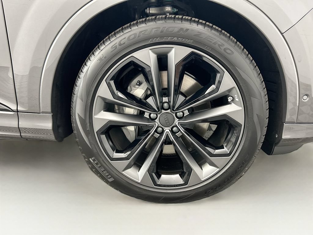 Used 2026 Audi Q7 3.0T Premium Plus w/ Premium Plus Package AWD/4WD image 33