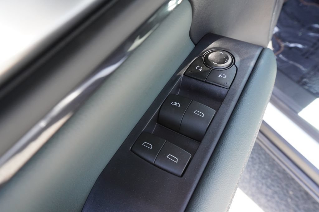 New 2026 GMC Terrain AT4 w/ Technology Package II AWD/4WD image 16
