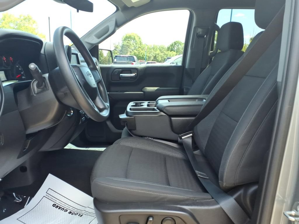 Used 2024 Chevrolet Silverado 1500 Custom Trail Boss AWD/4WD image 12