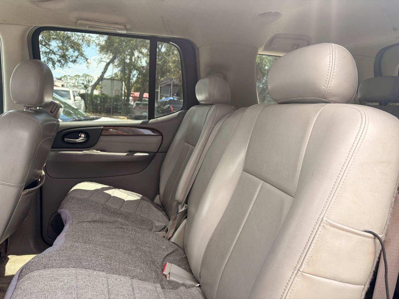 Used 2006 GMC Envoy XL SLT w/ SLT Preferred Equipment Group AWD/4WD image 7