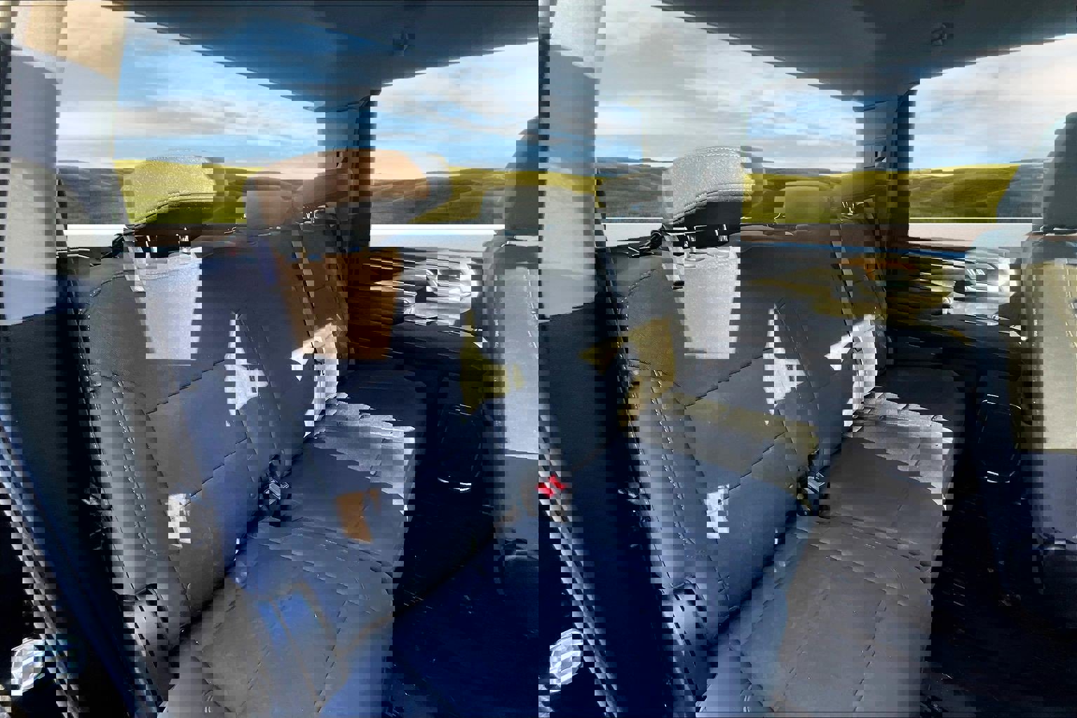 Used 2024 Chevrolet Silverado 2500 LT w/ Convenience Package image 26