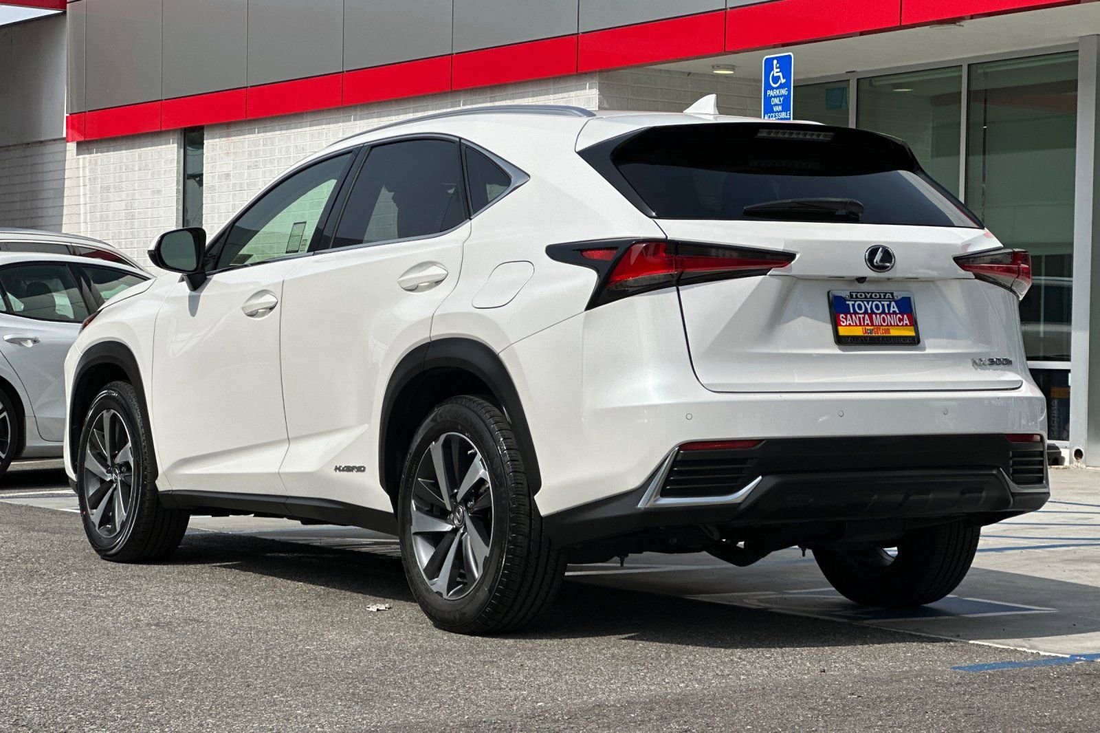 Used 2018 Lexus NX 300h AWD w/ Premium Package image 6