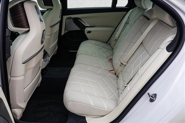 New 2026 BMW i7 xDrive60 image 19