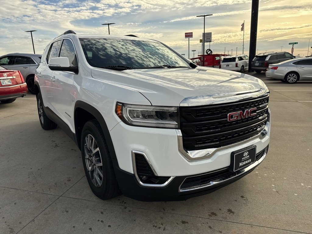 Used 2023 GMC Acadia SLT image 3