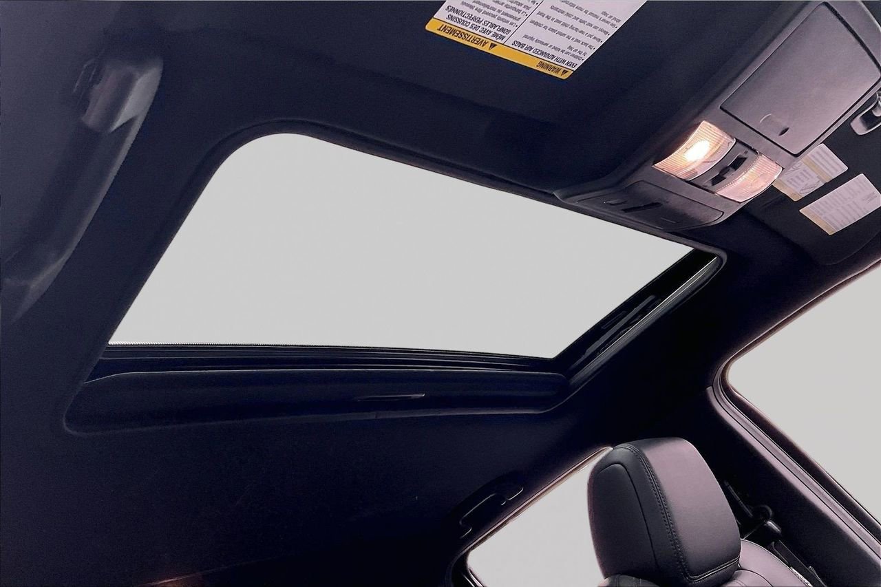 Used 2022 Nissan Frontier PRO-4X w/ Pro-4X Premium Package image 17