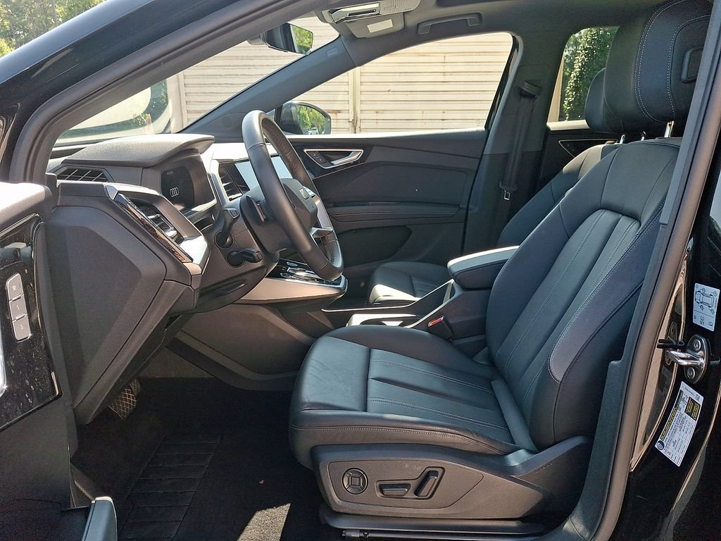 Used 2025 Audi Q4 e-tron Premium w/ Convenience Package RWD image 13