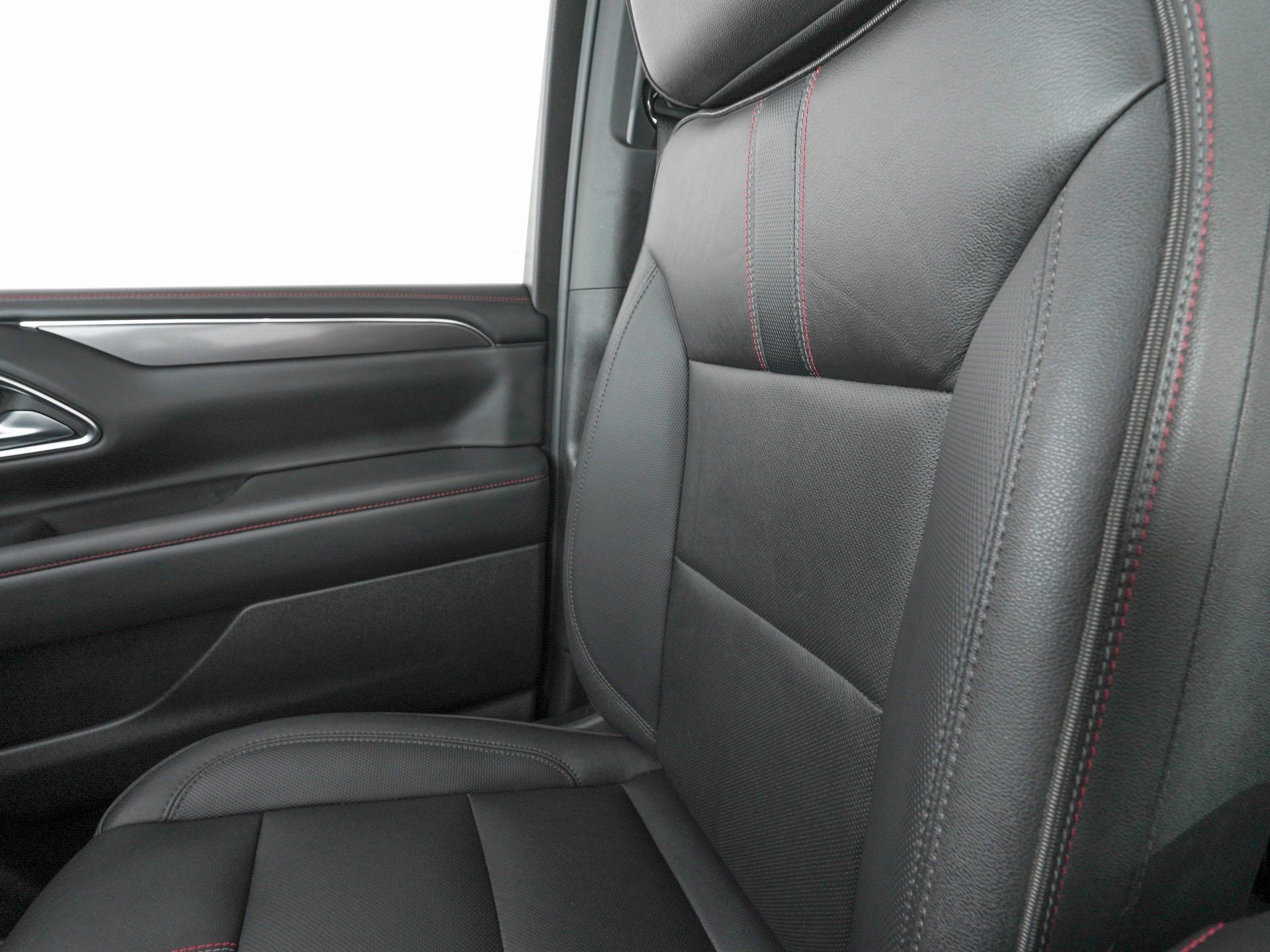 Used 2023 Chevrolet Tahoe RST w/ Luxury Package AWD/4WD image 29