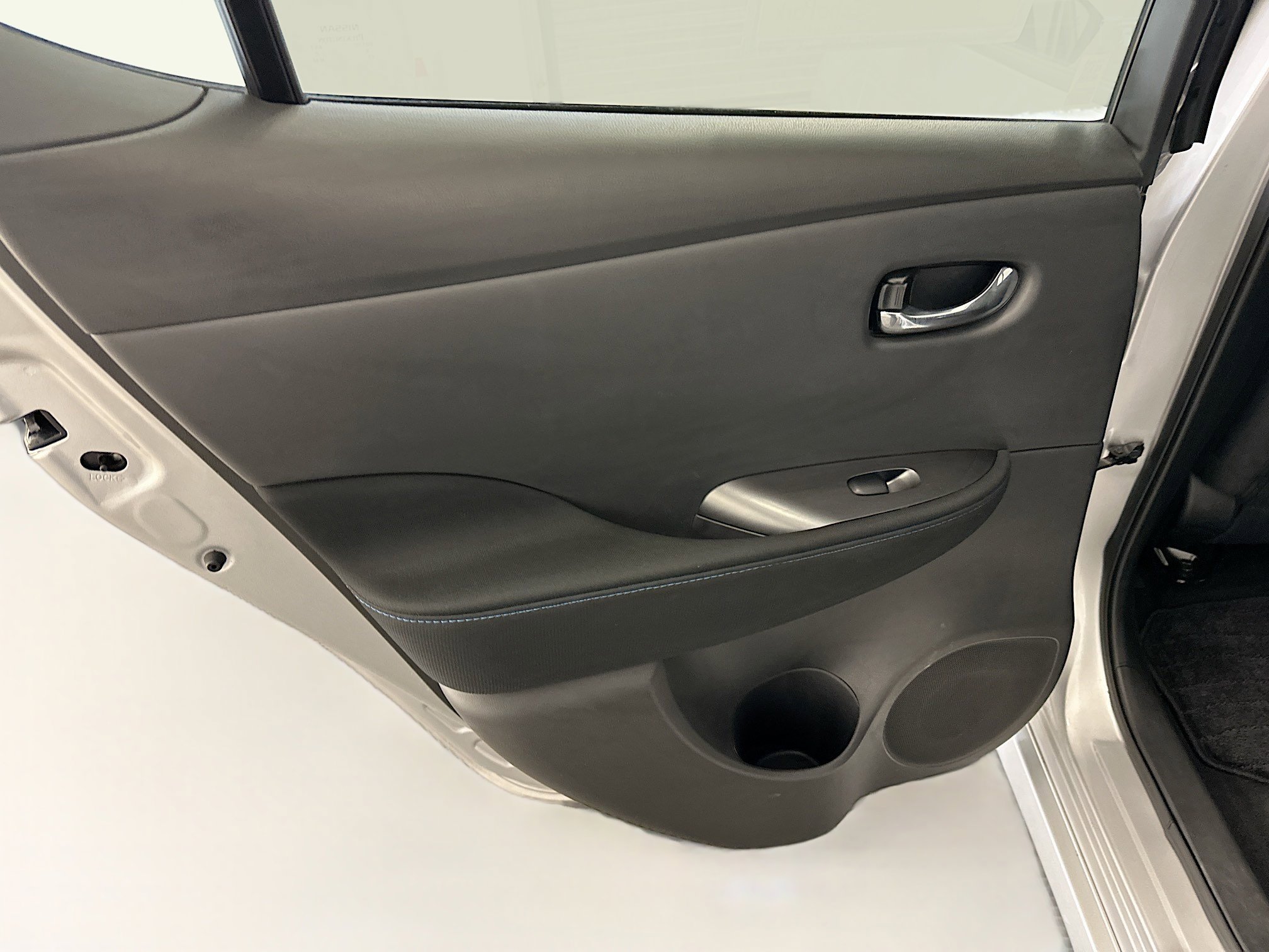 Used 2023 Nissan Leaf S image 26