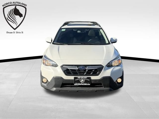 Used 2022 Subaru Crosstrek 2.0i Premium w/ Moonroof Package image 2