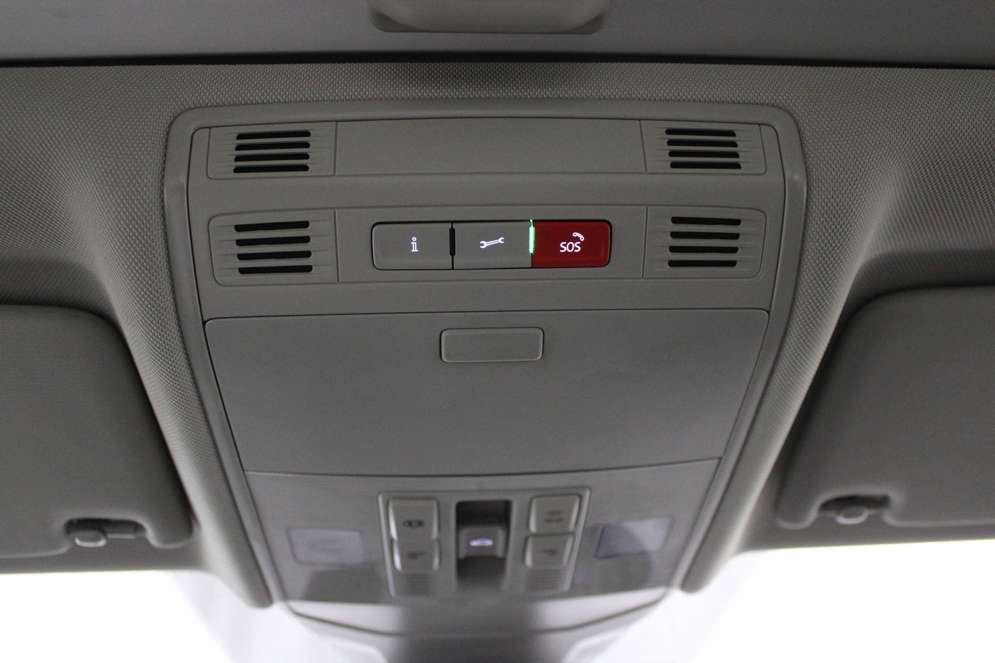 Used 2023 Volkswagen Jetta SE image 30