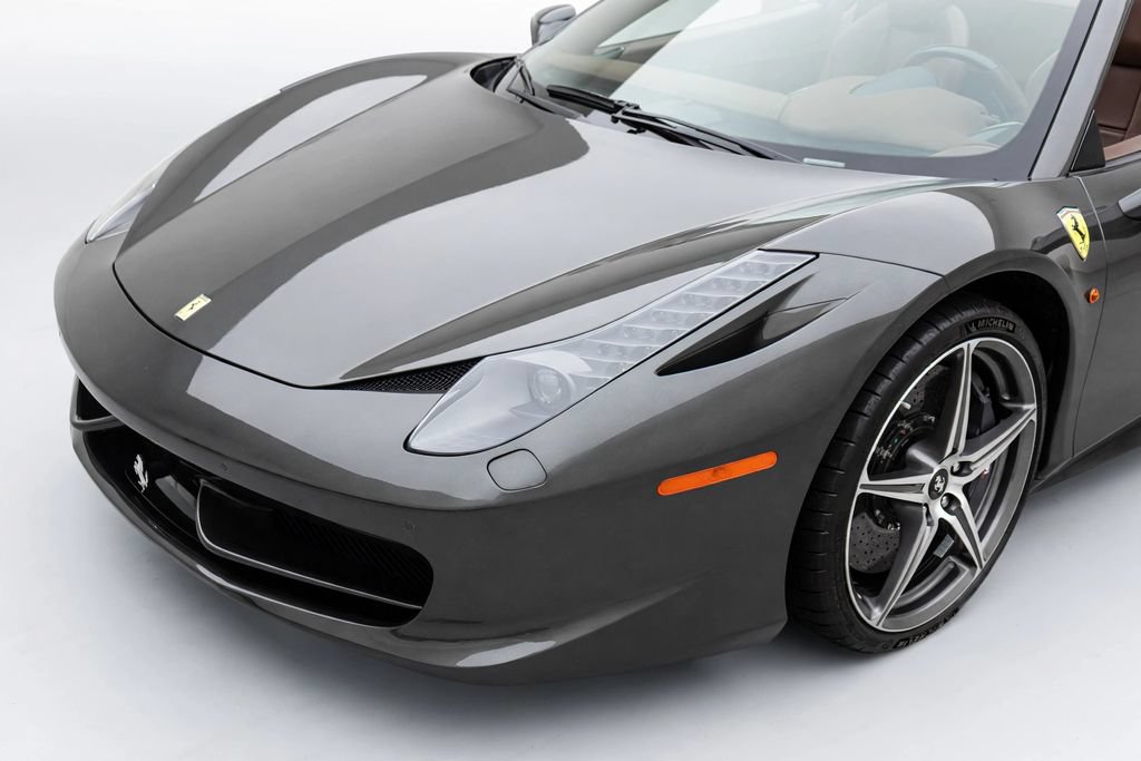 Used 2013 Ferrari 458 Spider RWD image 30