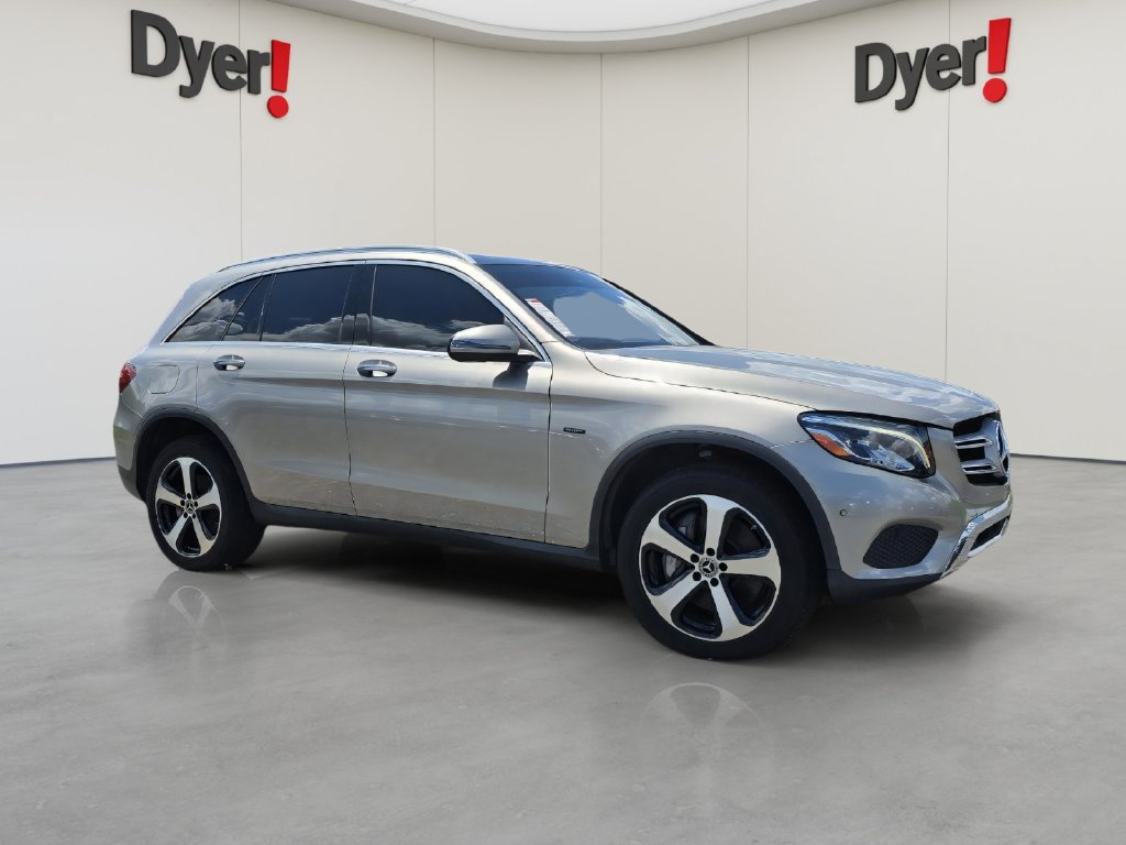 Used 2019 Mercedes-Benz GLC 350e 4MATIC image 2