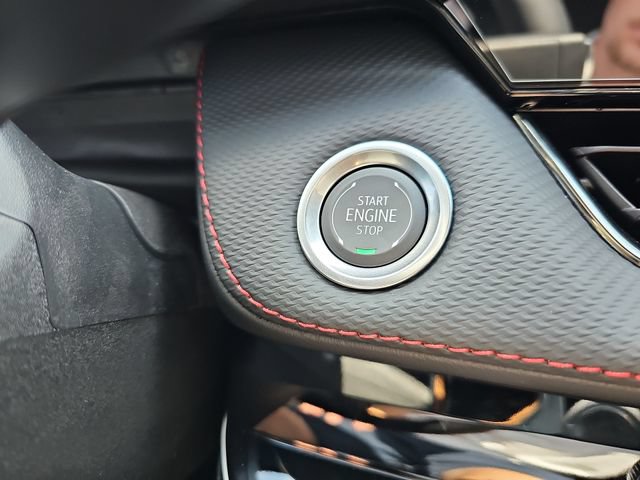 New 2027 Chevrolet Equinox RS w/ Safety and Technology Package FWD image 17