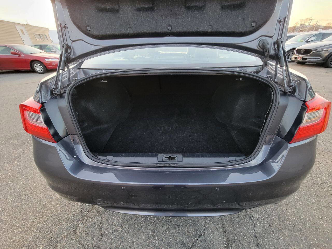 Used 2017 Subaru Legacy 2.5i Limited image 26