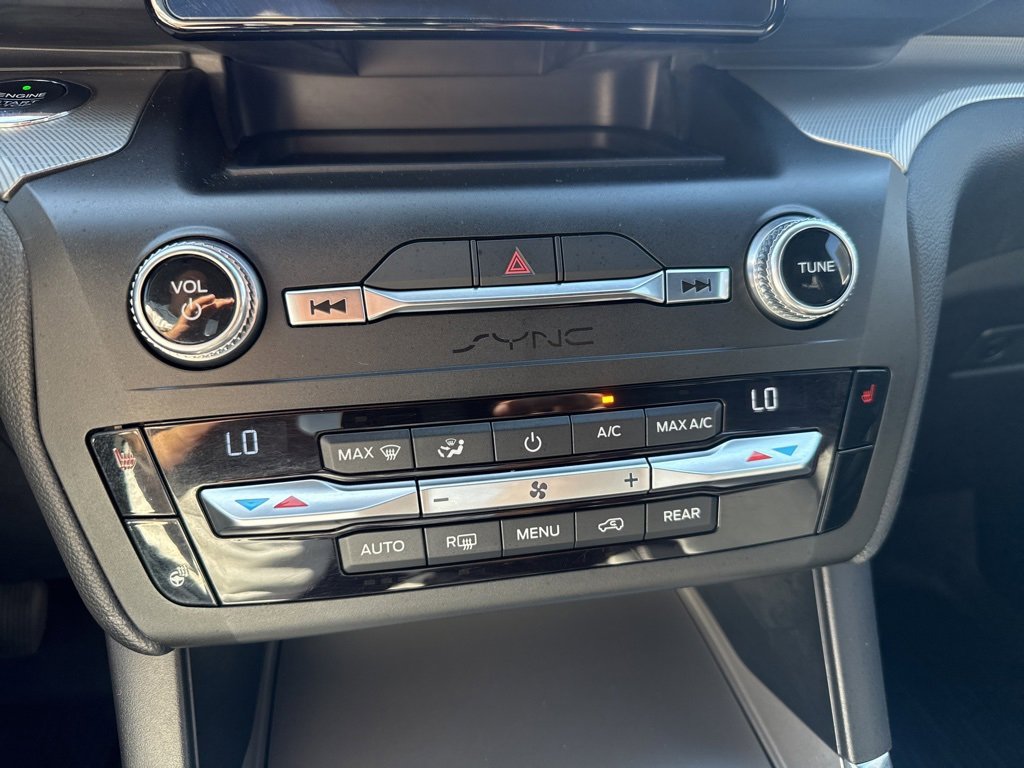 Used 2020 Ford Explorer XLT w/ Equipment Group 202A image 23