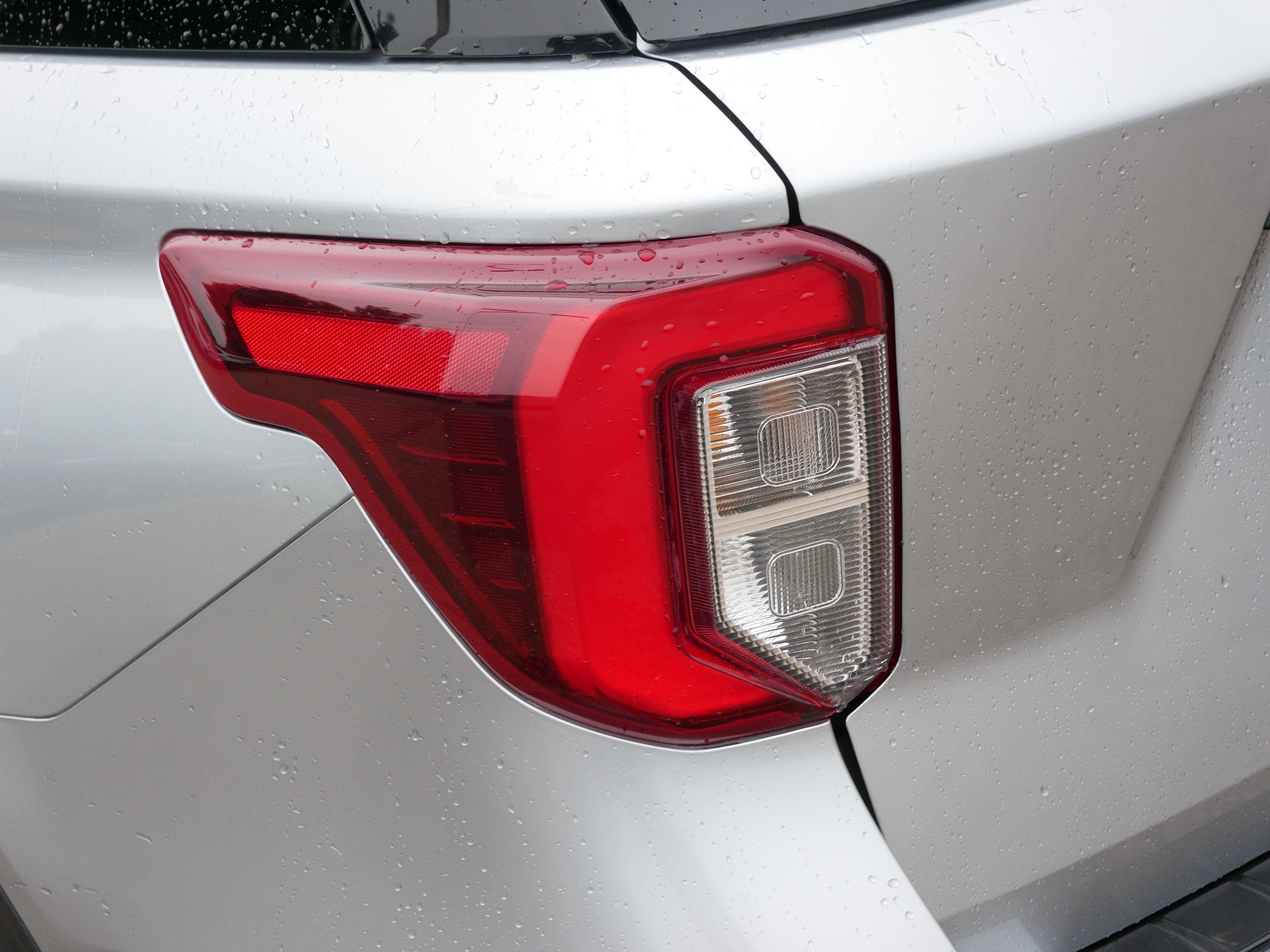 Used 2023 Ford Explorer ST-Line w/ Class IV Trailer Tow Package AWD/4WD image 17