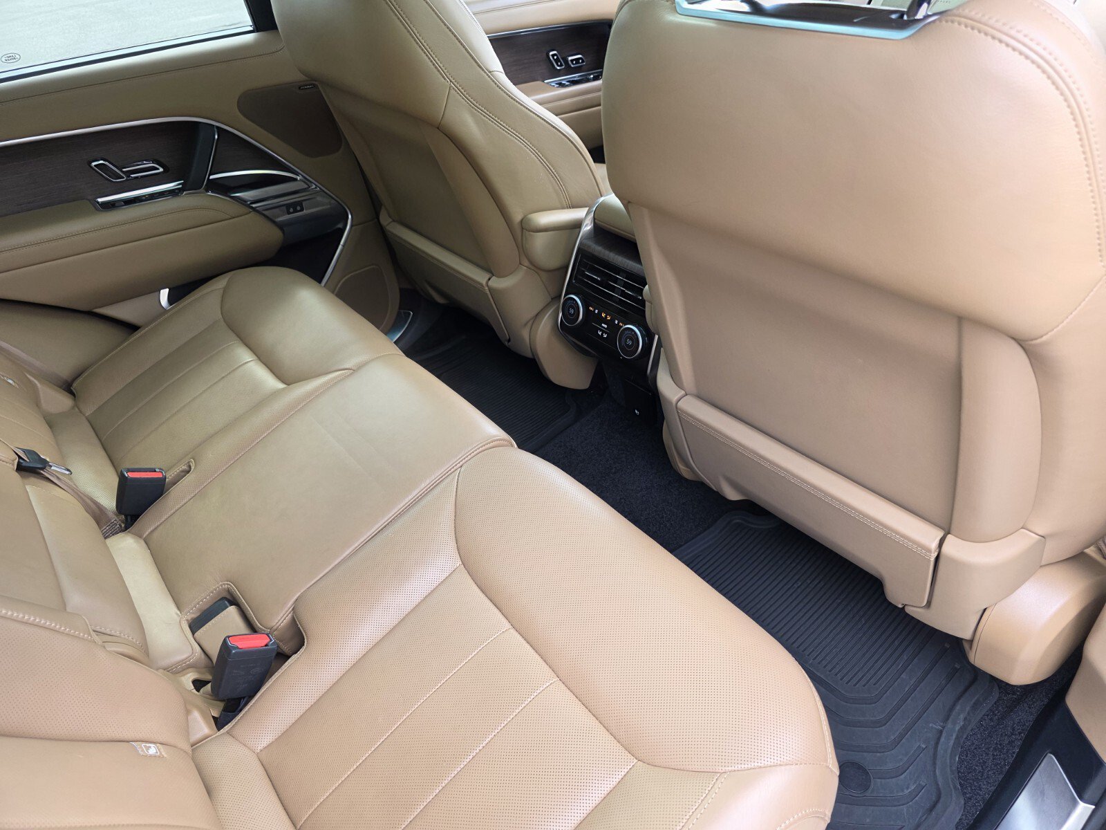 Used 2023 Land Rover Range Rover SE AWD/4WD image 25