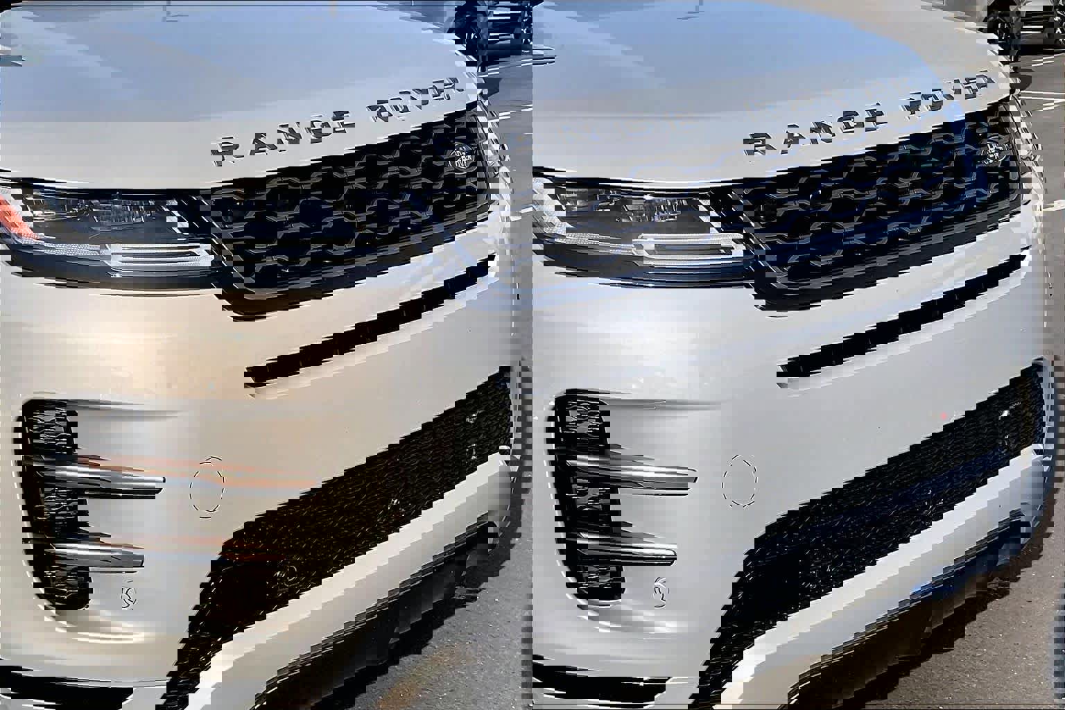 Used 2023 Land Rover Range Rover Evoque R-Dynamic SE image 33