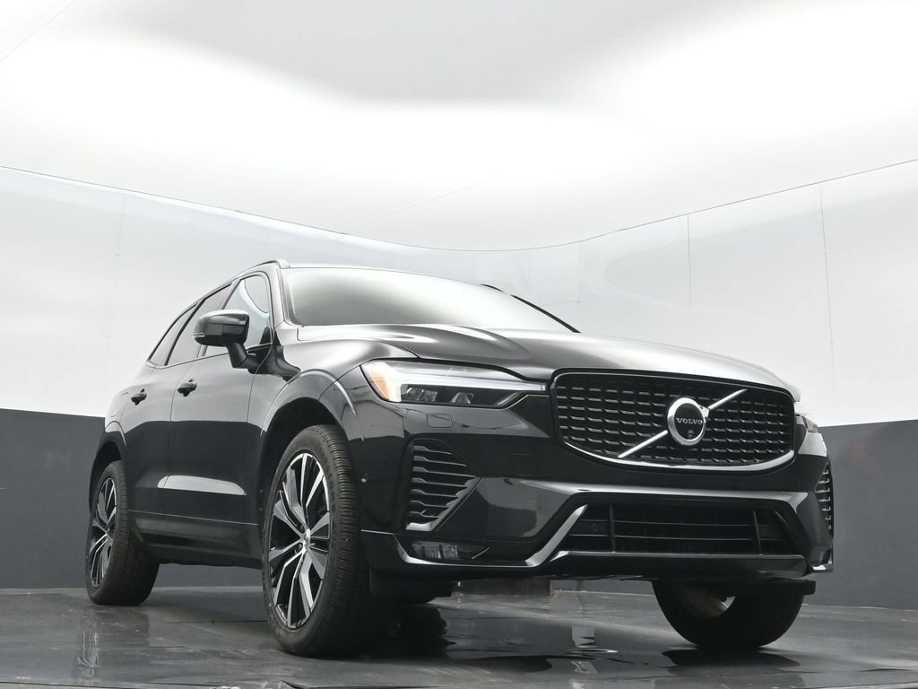 Used 2024 Volvo XC60 B5 Plus image 5