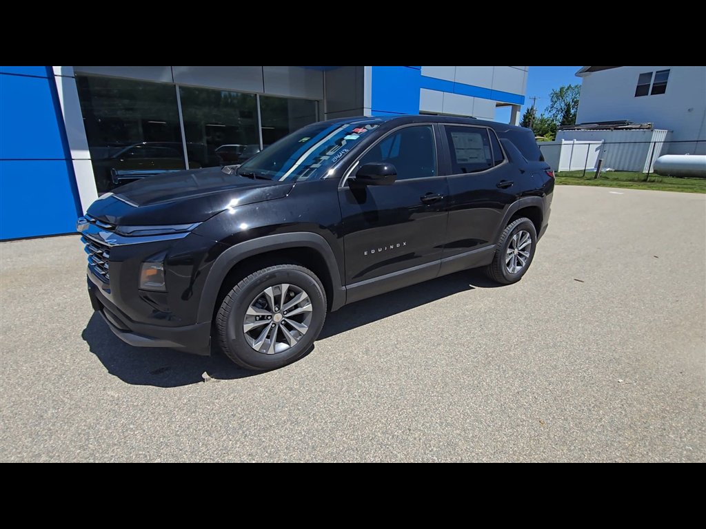 New 2026 Chevrolet Equinox LT w/ Convenience Package II image 4