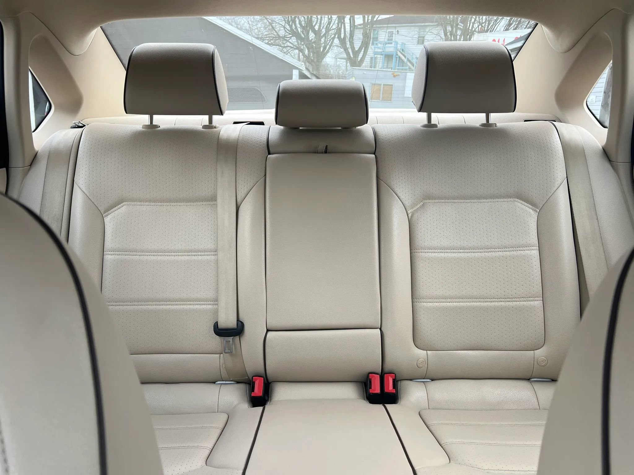 Used 2017 Volkswagen Passat 1.8T SE image 32